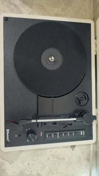 Giradischi Lenco TT-115CR crema AUX Bluetooth