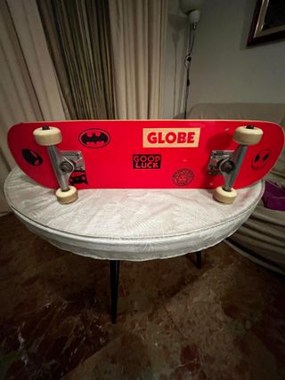 Tabla de Skate Globe Roja