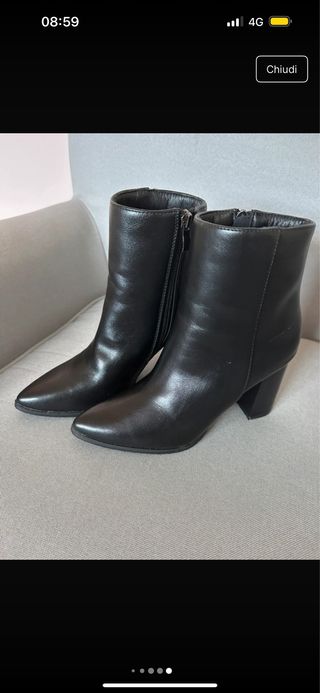 Stivaletti tacco nero