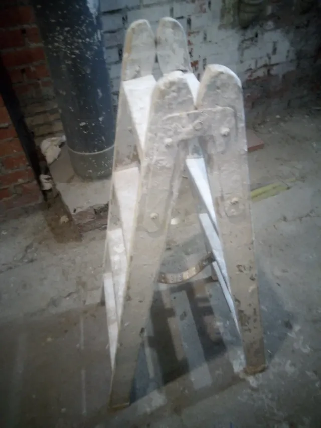 Escalera de madera 4 peldaños