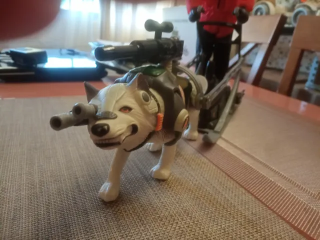 Action Man con cane e veicolo slitta