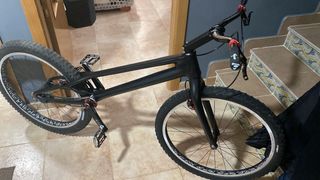 Bicicleta Trial Carbono