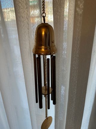 Carillon eolico in metallo dorato