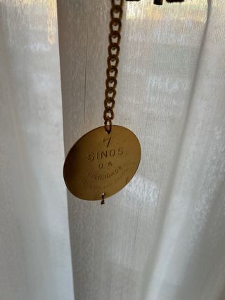 Carillon eolico in metallo dorato