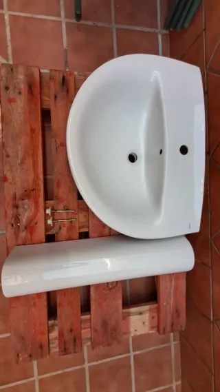 Lavabo Roca 65x50 con pie de 70cm.