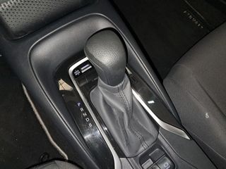 Toyota Corolla 1.8 125H BUSINESS PLUS E-CVT