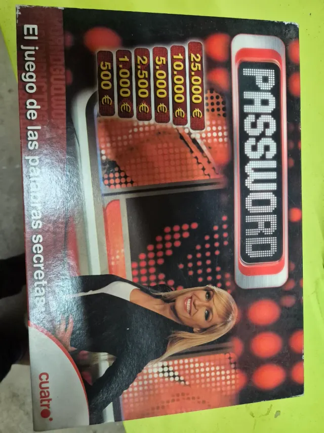 Puzzles y juegos de mesa para niños y niñas .