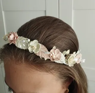 Corona Comunión Flores Lazos Beige Rosa