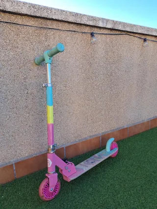 Patinete infantil con luces