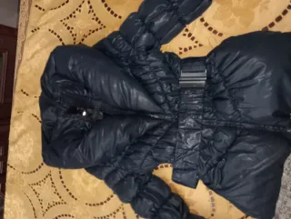 Giacca corta imbottita bambina. Taglia s