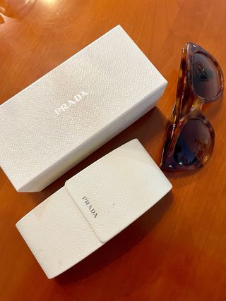 Gafas de sol Prada cat eye