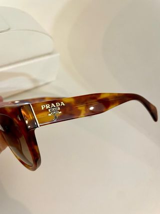 Gafas de sol Prada cat eye