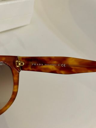 Gafas de sol Prada cat eye