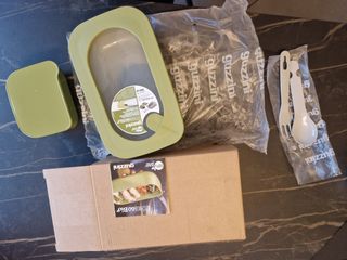 Set Lunch Box Guzzini con contenitore, posate viag