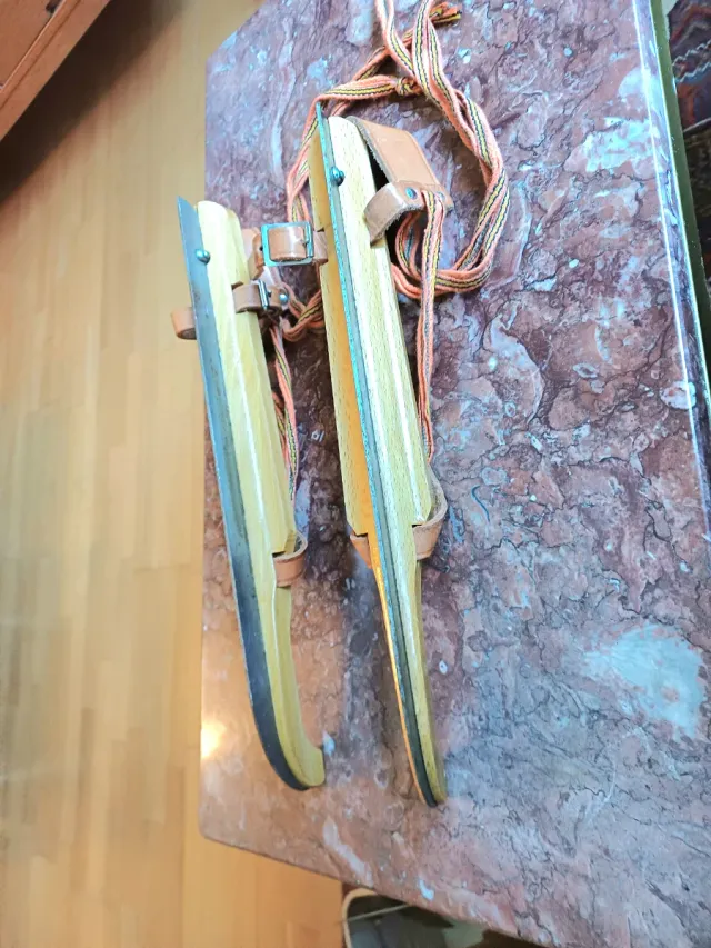 Patines de hielo escandinavos madera