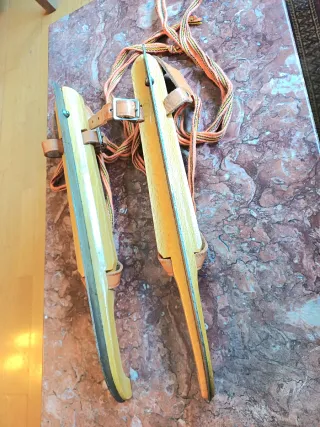 Patines de hielo escandinavos madera