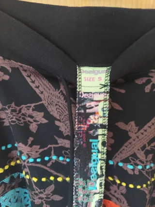 Falda Desigual .T 36-38 Estampada Multicolor