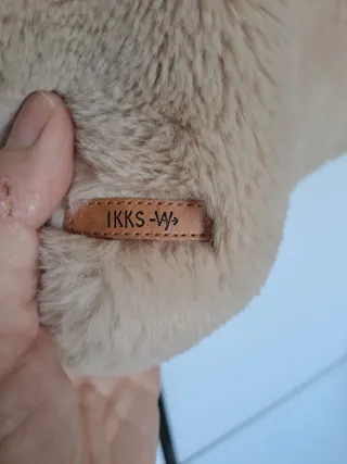 Cazadora beige IKKS con capucha y pelo