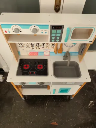 Cocinita de madera para niños