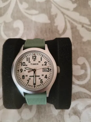 Reloj Timex Expedition Blanco y Verde