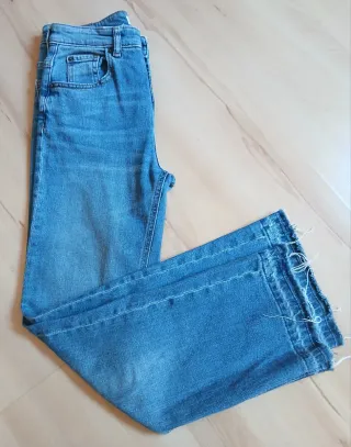 Pull&Bear Vaquero Capri Talla 32