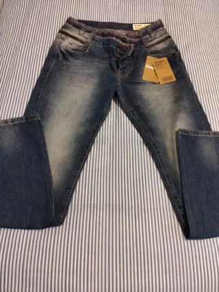 Pantalón tejano Desigual Talla 28