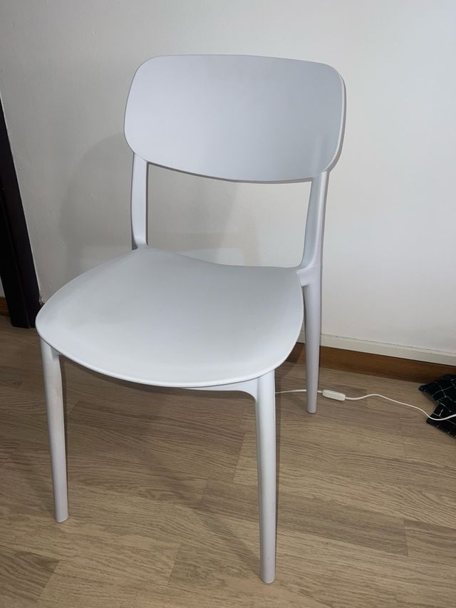 Sillas Comedor Plástico (4)