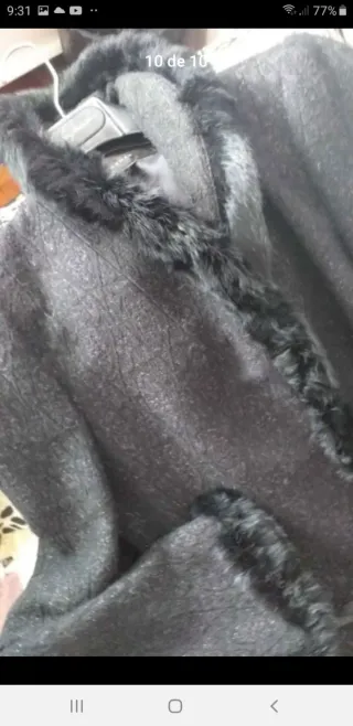 Abrigo largo Zara entallado negro