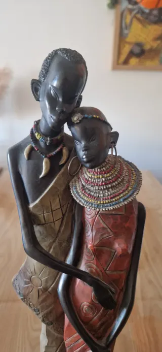 Figura decorativa pareja africana