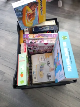 Caja de juegos y juguetes