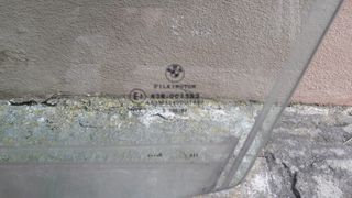 Ricambi BMW E91: Vetro finestrino lato guida