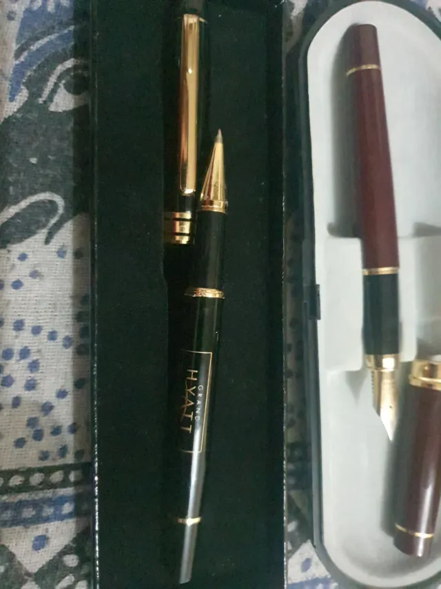 2 Penne eleganti con astuccio