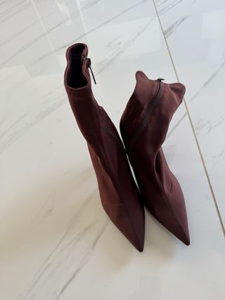 Botines de tacón marrón