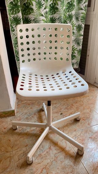 Silla de escritorio blanca