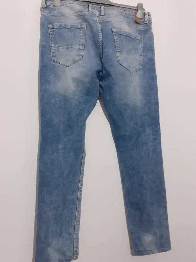 Jeans uomo lavaggio chiaro