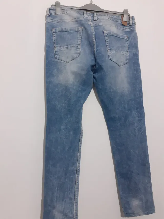 Jeans uomo lavaggio chiaro