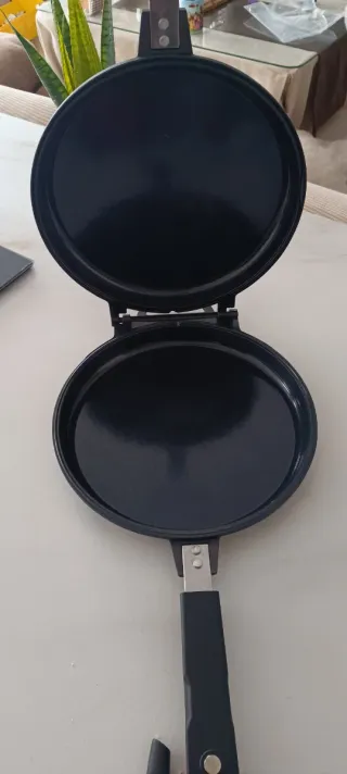 Sartén Vuelve Tortillas Masterpro Negra