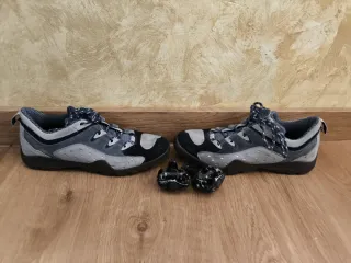 Zapatillas con calas n 42 y Pedales Automáticos