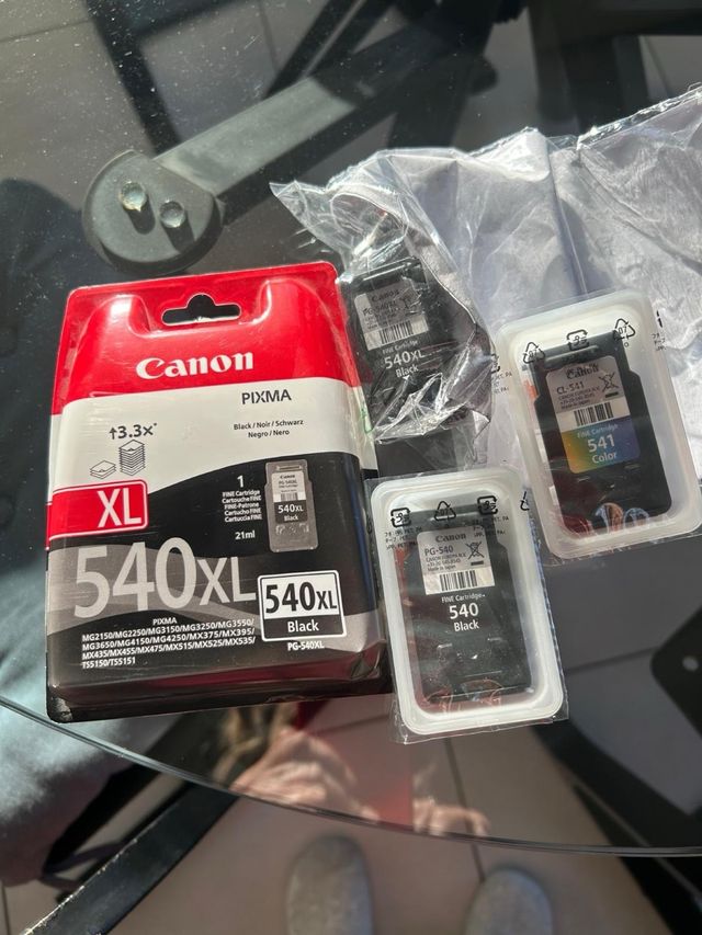 Cartucho De Tinta - CANON PG-540XL
