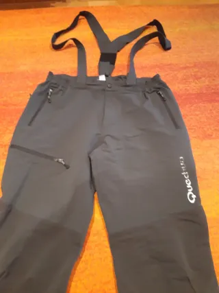 Pantalón sci Quechua Taglia XL con bretelle