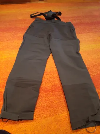Pantalón sci Quechua Taglia XL con bretelle