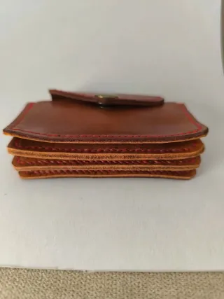 Tarjetero monedero de piel