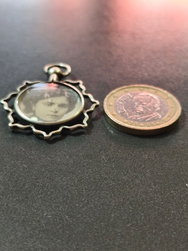Ciondolo antico con foto