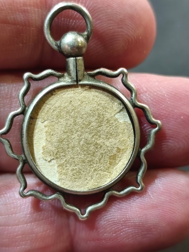 Ciondolo antico con foto