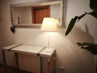 Consola Metal y Madera Blanca