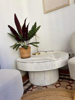 Tavolo ausiliario design artigianale in rattan e legno