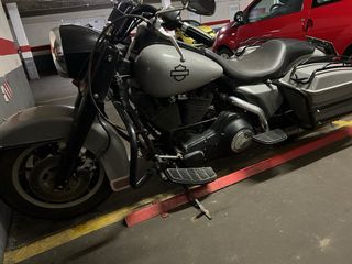 Harley-Davidson Electra Glide Gris