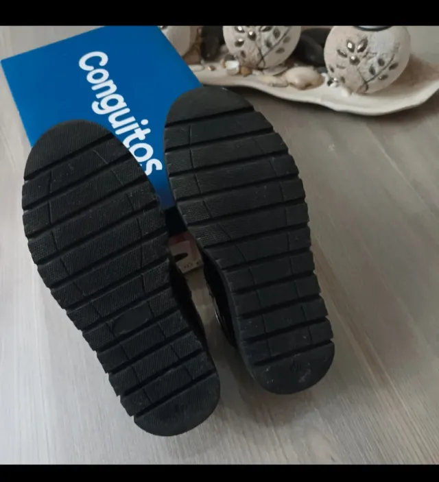 Merceditas Conguitos charol negro