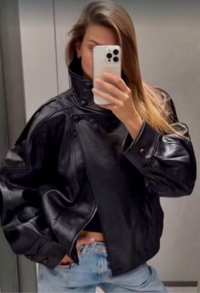 Cazadora efecto piel Zara Oversize Talla S