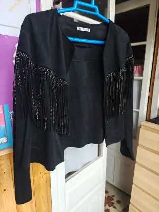 Zara Chaqueta M Flecos Strass